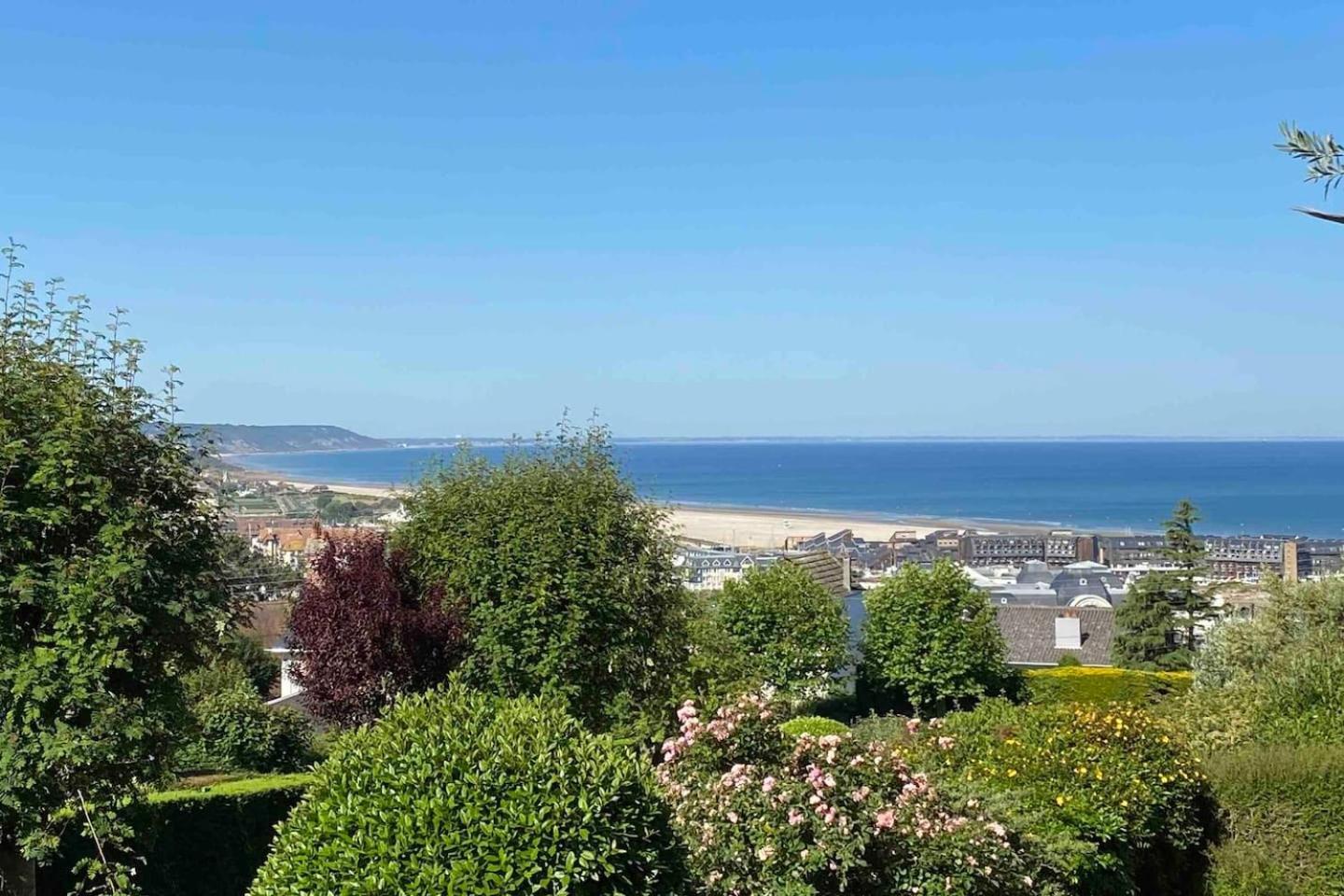 Appartement Avec Terrasse Vue Mer Trouville Sur Mer Trouville-sur-Mer Exterior foto
